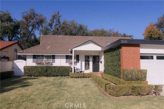 Photo - 1226 Londonderry St