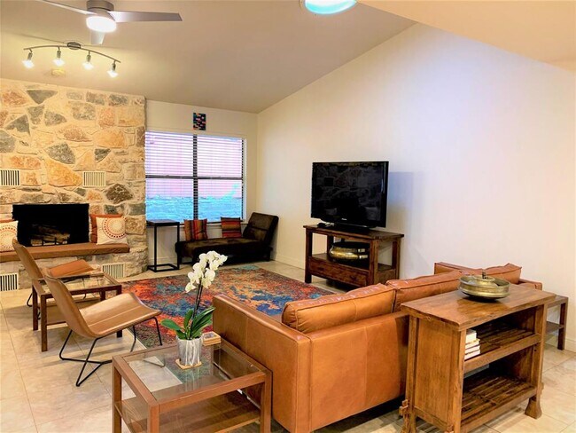 Photo - 6204 Turtle Point Dr