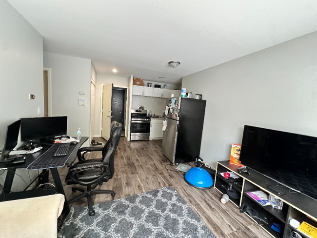 Photo - 2545 N Cramer St Unit 212