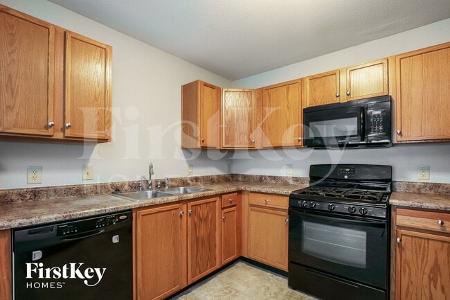 Photo - 10094 Golden Dr