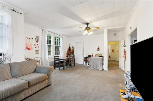 Photo - 7015 Willow St