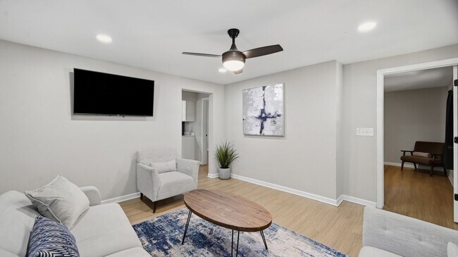 Photo - 1208 Drew St