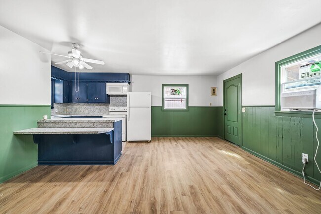 Photo - Charming Efficiency, Minutes from Texas Tech