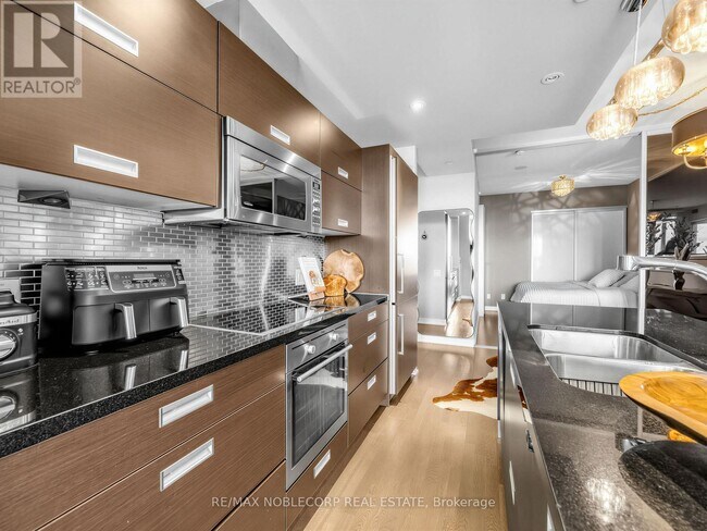 Photo - 88 Park Lawn Rd Unit 2212