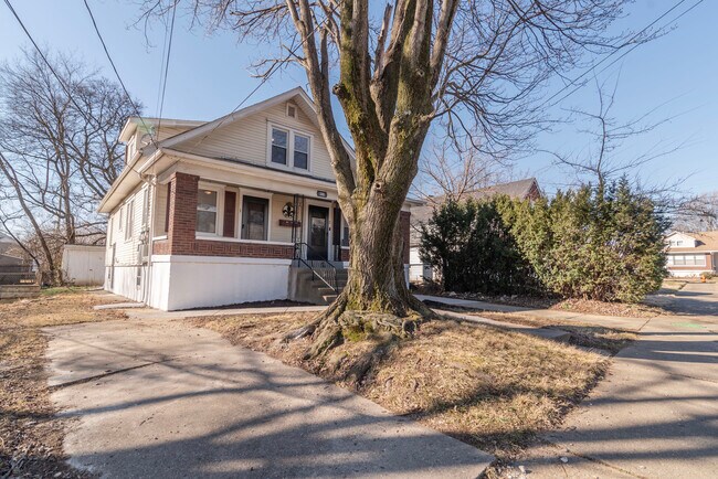 Photo - 108 Mohawk Ave Townhome