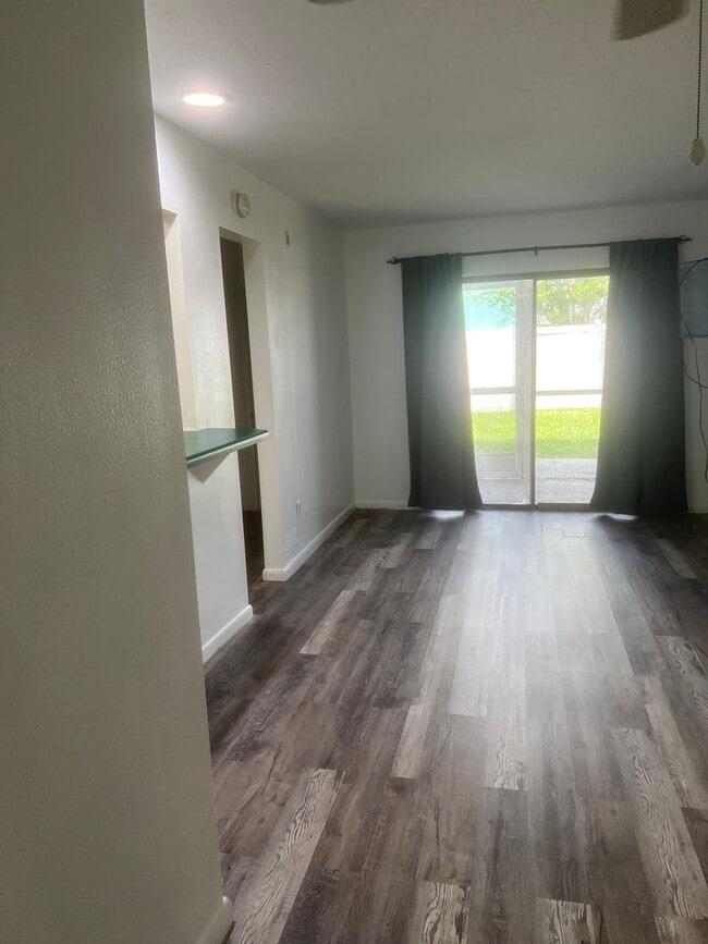 Photo - studio apartment Unidad 22302 Vick St #112