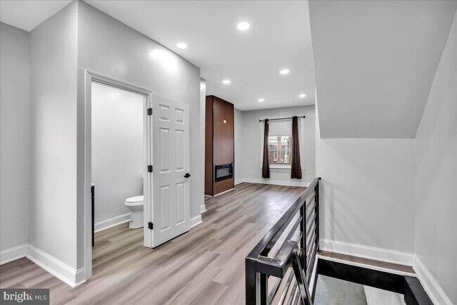 Photo - 4229 Romain St