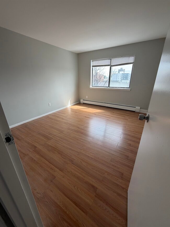 Photo - 230 68th St Unit 10