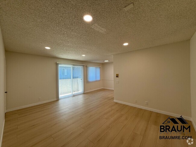 Building Photo - 11007 Hartsook St Rental