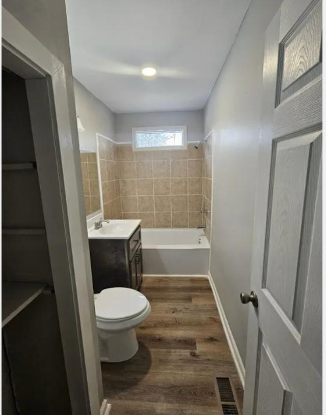 Photo - 127 Walnut St