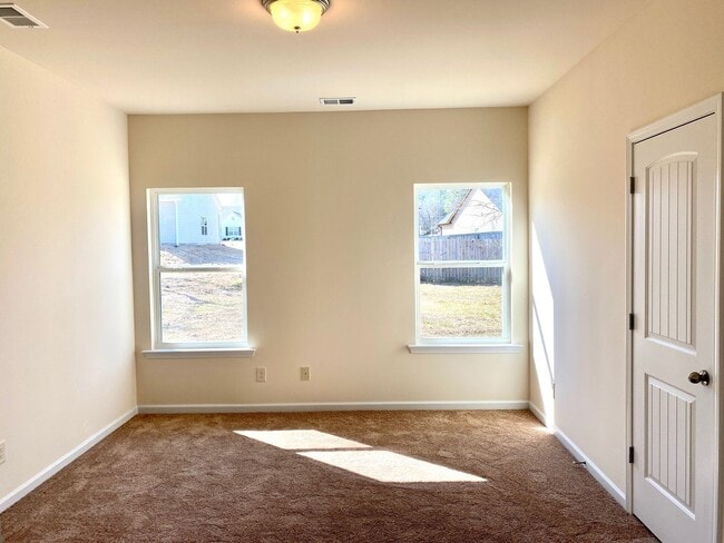 Photo - Beautiful home for lease!