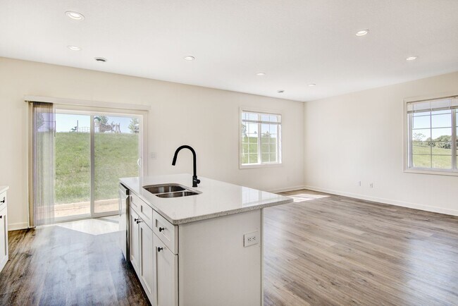 Photo - 2463 Cedarwood Ln