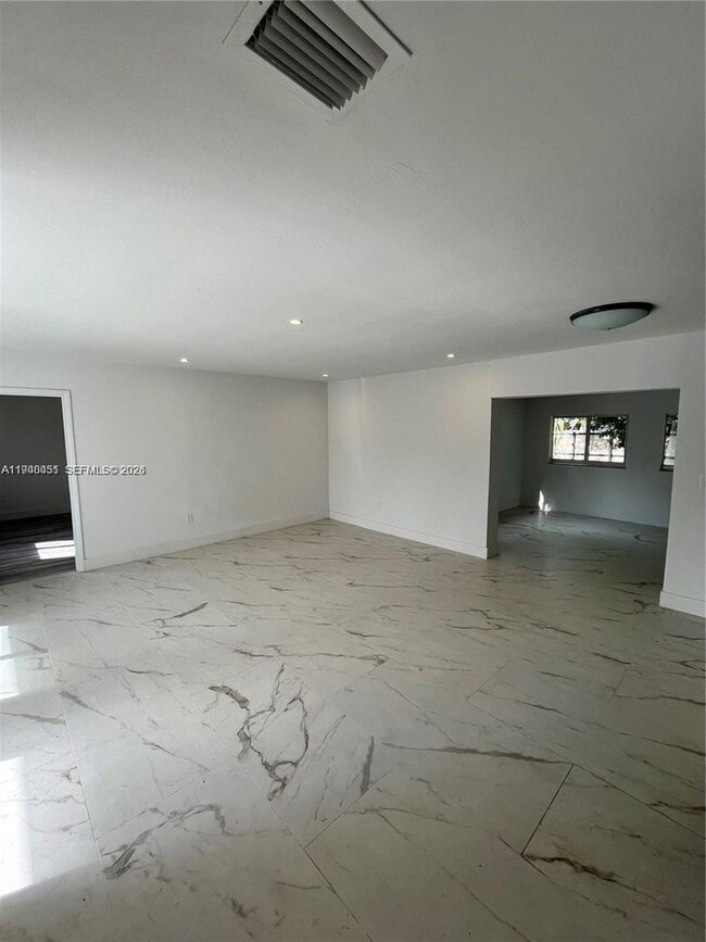 Photo - 971 NW 200th Terrace