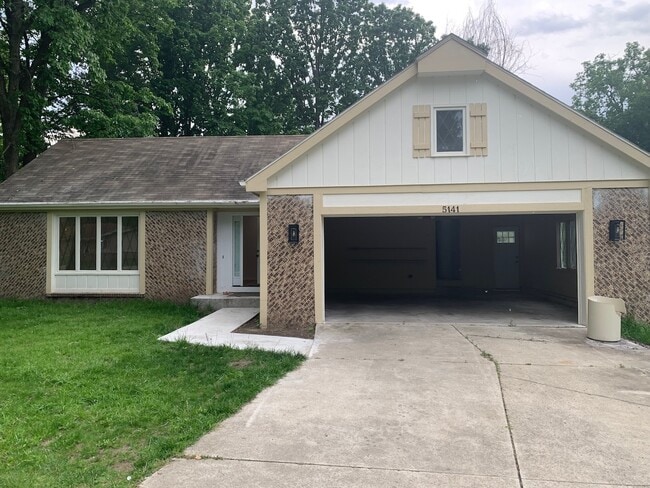 Photo - 5141 Inland Dr House