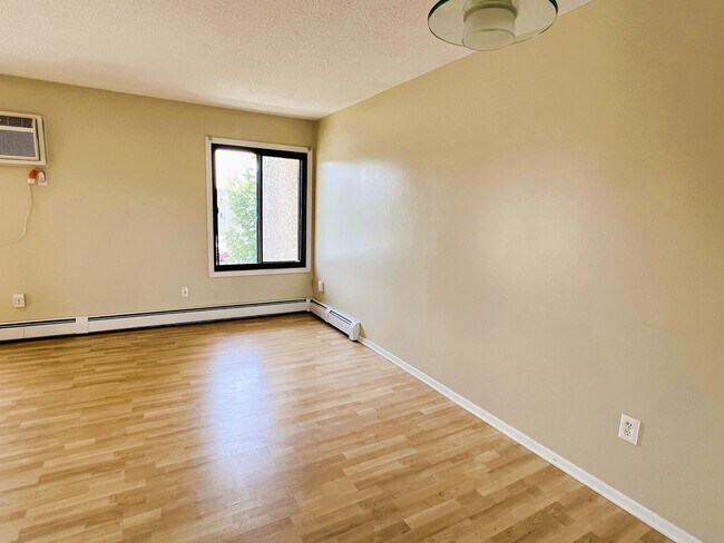 Photo - 4110 Rahn Rd Unit Eagan Gardens