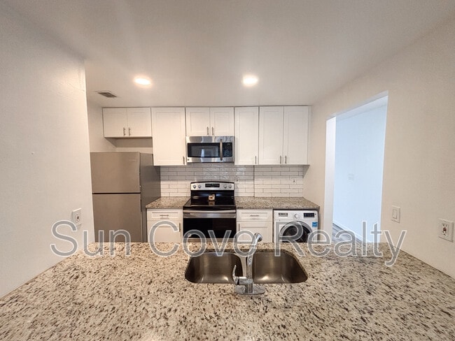 Photo - 9940 7th Way N Unidad Apt 204