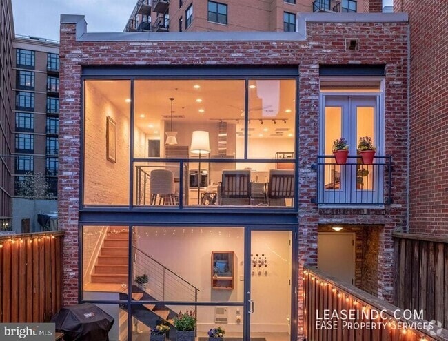 Building Photo - 442 M St NW Unit #7 Rental
