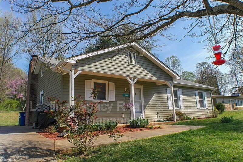 Photo - 4749 Eastwin Dr
