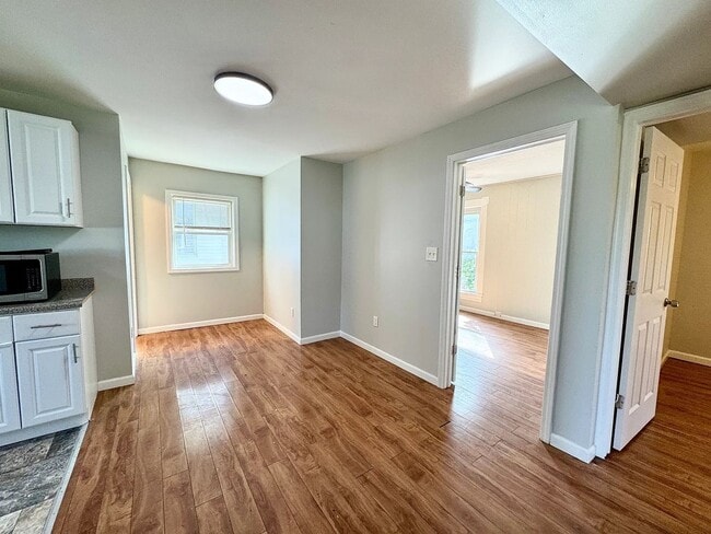 Photo - 518-520 W 5th St Unit 2