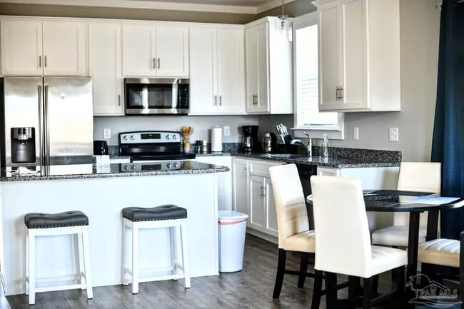 Photo - 5446 Medina Rd