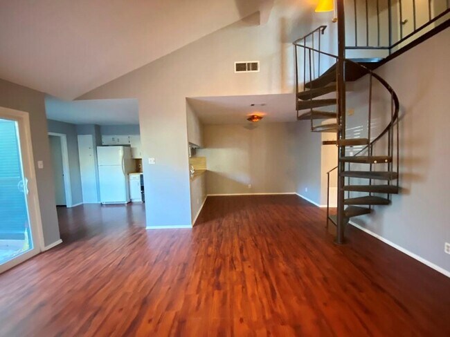 Photo - 1734 Timberwood Dr