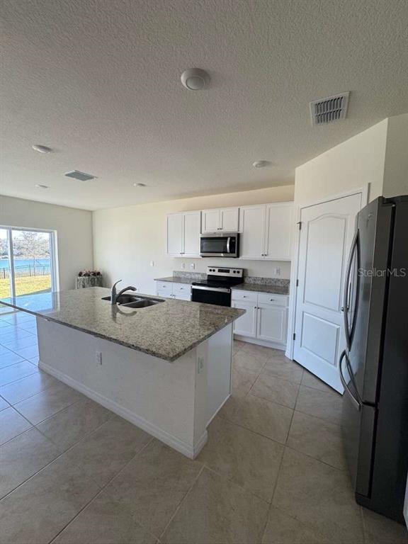 Photo - 9752 Black Walnut Dr