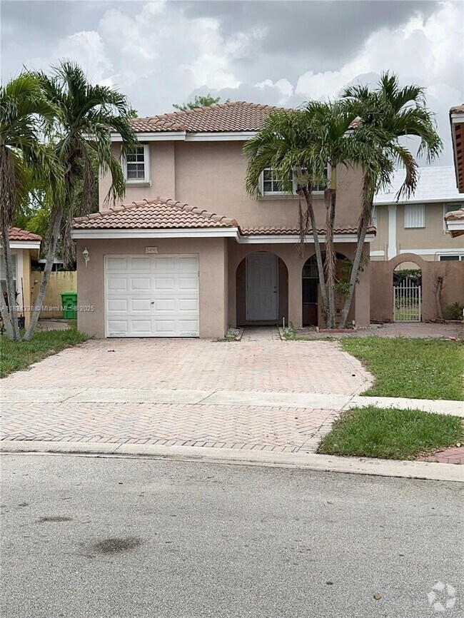 Building Photo - 5490 NW 92nd Ave Rental