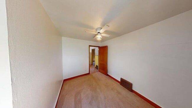 Photo - 312 8th St NW