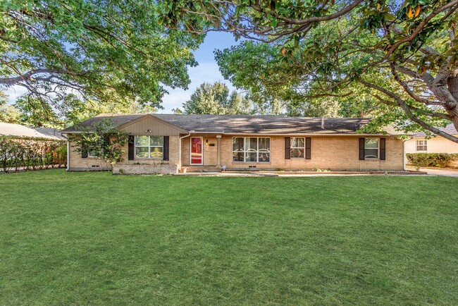 Beautifully Updated 3/2 Ranch-Style House ... - Beautifully Updated 3/2 Ranch-Style House ...