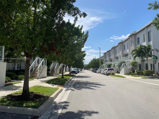 Photo - 10225 NW 63rd Ter Unit 204