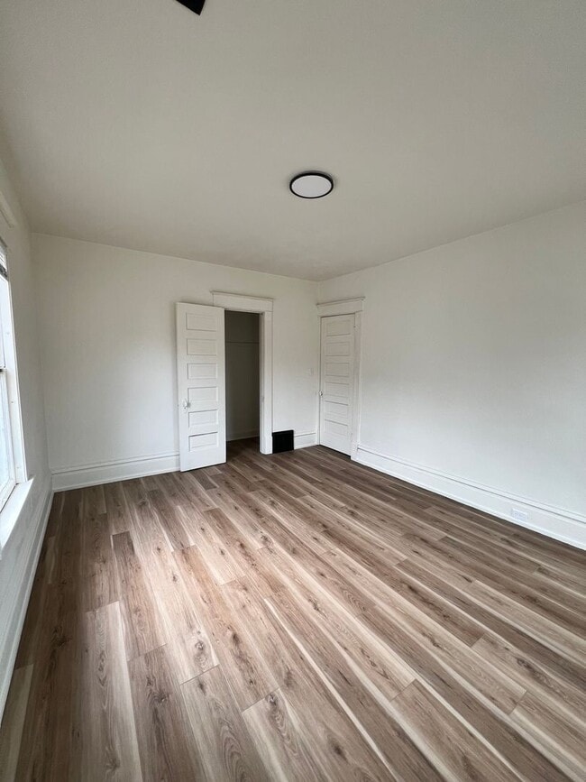 Photo - 835 Waugoo Ave Unit 835 A Waugoo St