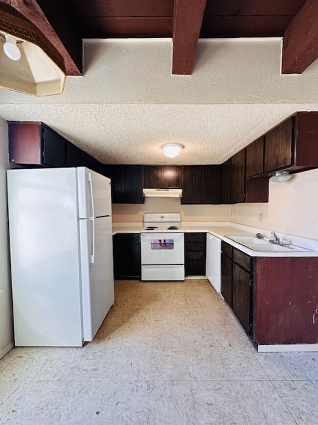 Photo - Available Now!!! Unit 185 F