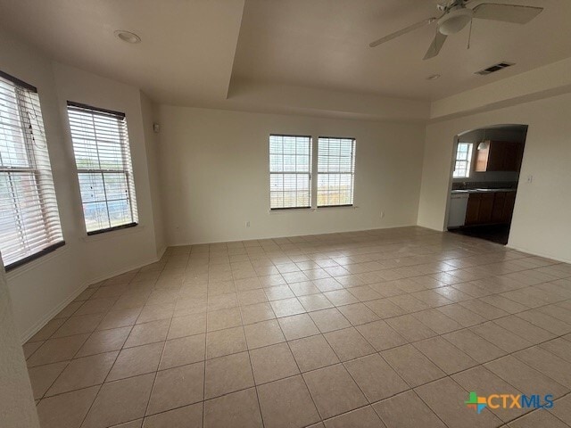 Building Photo - 1160 Hilltop Dr Rental