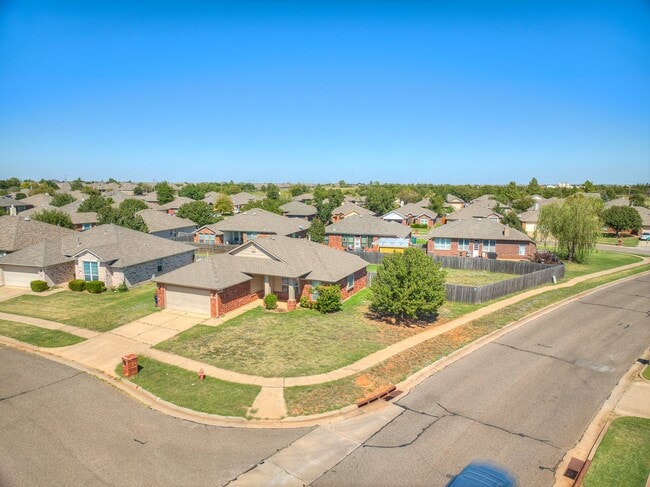 Photo - Updated home in Edmond + 3 bed + 2 bath + Edmond Schools