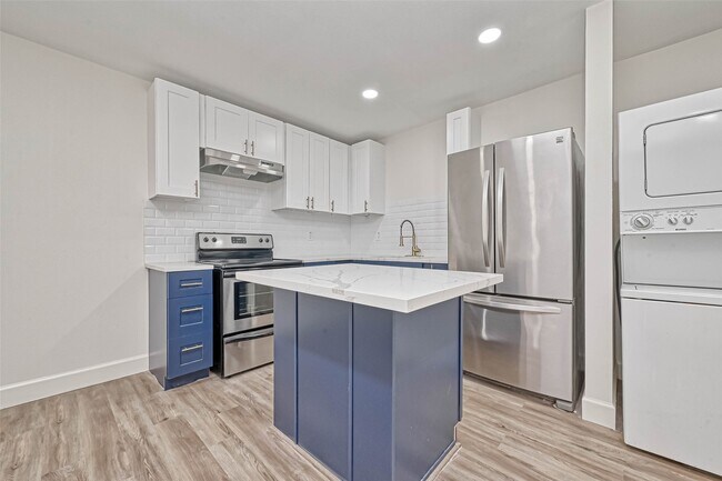 Photo - 5609 Denmark St Unit B