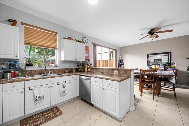 Photo - 12975 SW 135th St