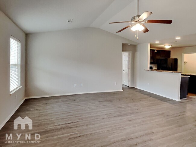 Photo - 90 Cedar Creek Cove