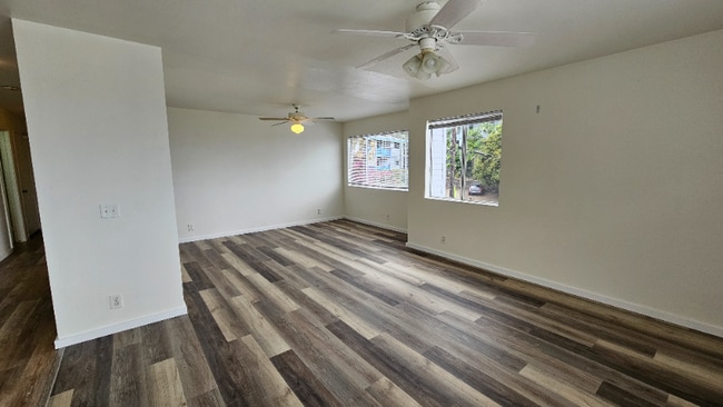 Photo - 77-6573-6573 Sea View Cir Unit A