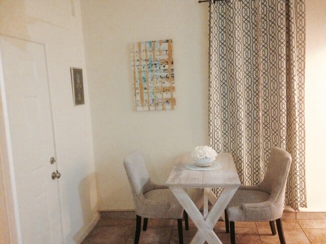 living/dining area - 80543 Key Largo Dr Unit Casita