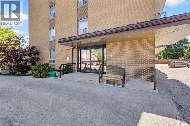 Photo - 437 St Paul Ave Unit 402