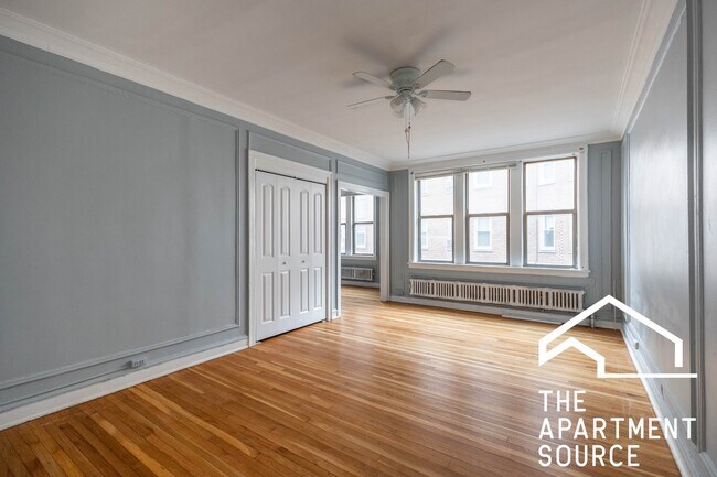 Photo - 1362 W Estes Ave