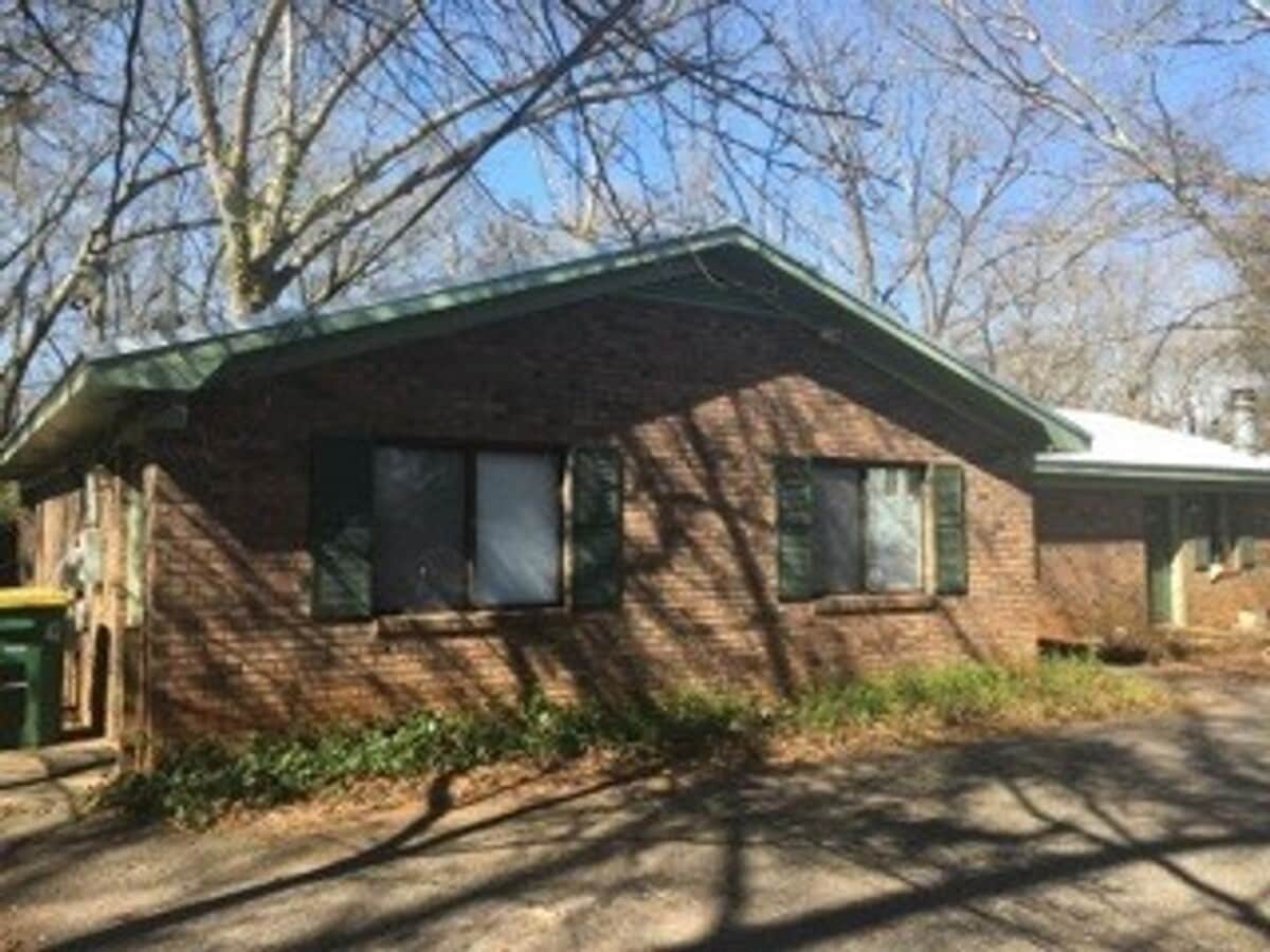 Photo - 2 bed 1 bath duplex on Barber St.