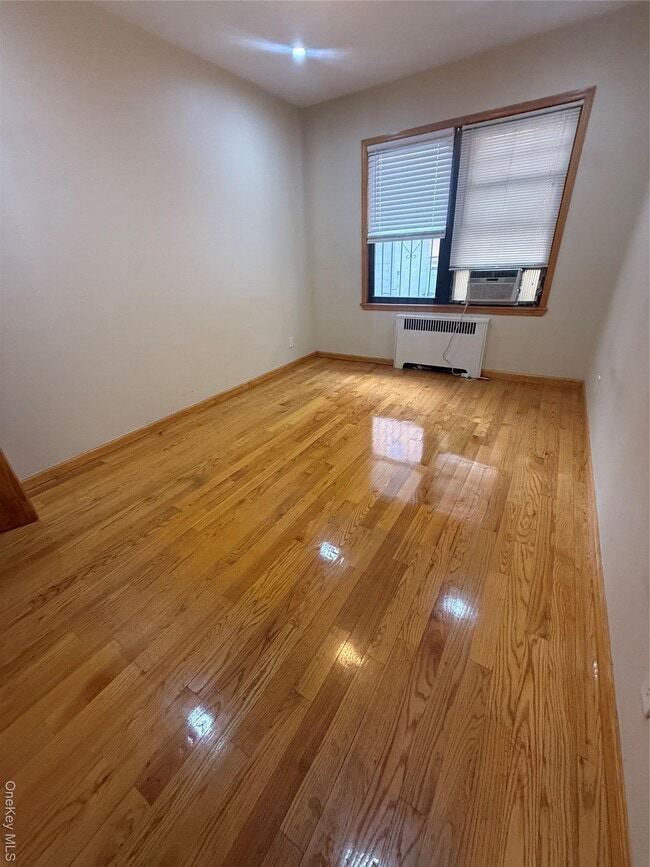 Photo - 51-12 Van Horn St