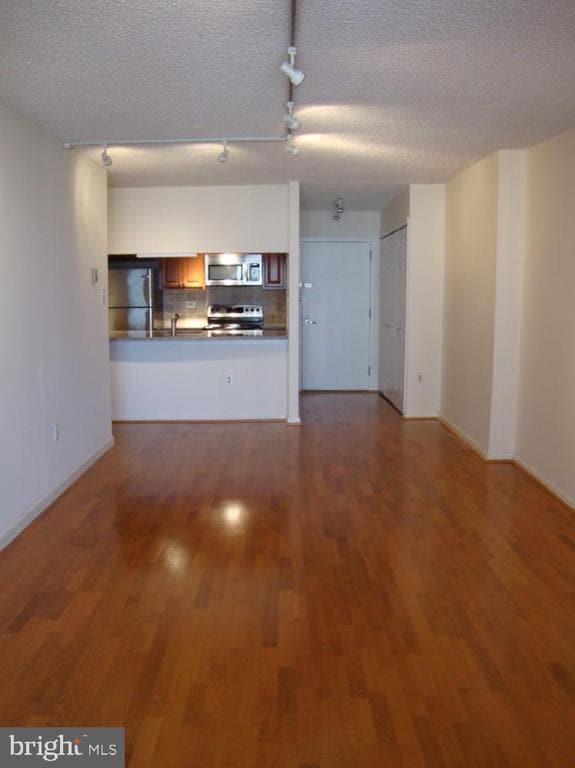 Building Photo - 241 S 6th St Unit 2102B
