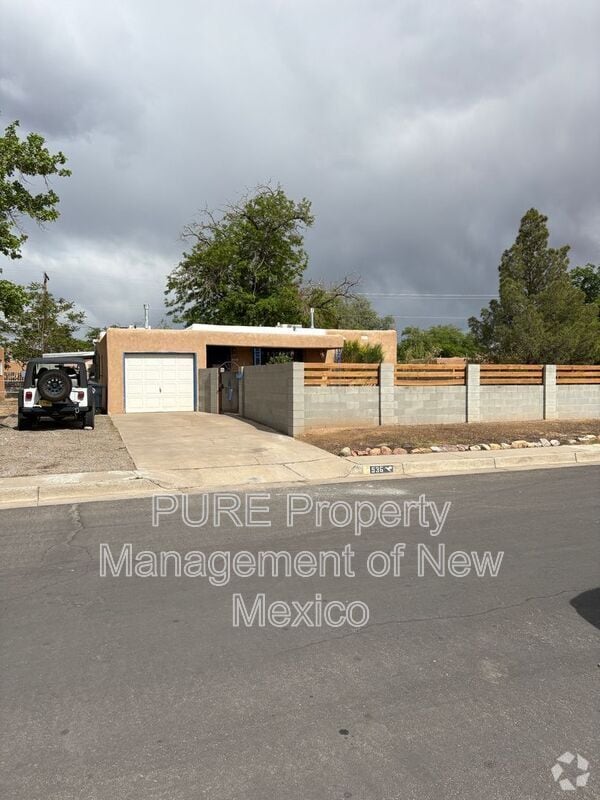 Building Photo - 536 Arizona St SE Rental
