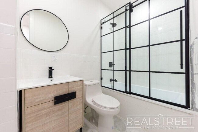 Photo - Brand New 2 Bed in Bed Stuy Brownstone! Unit 2