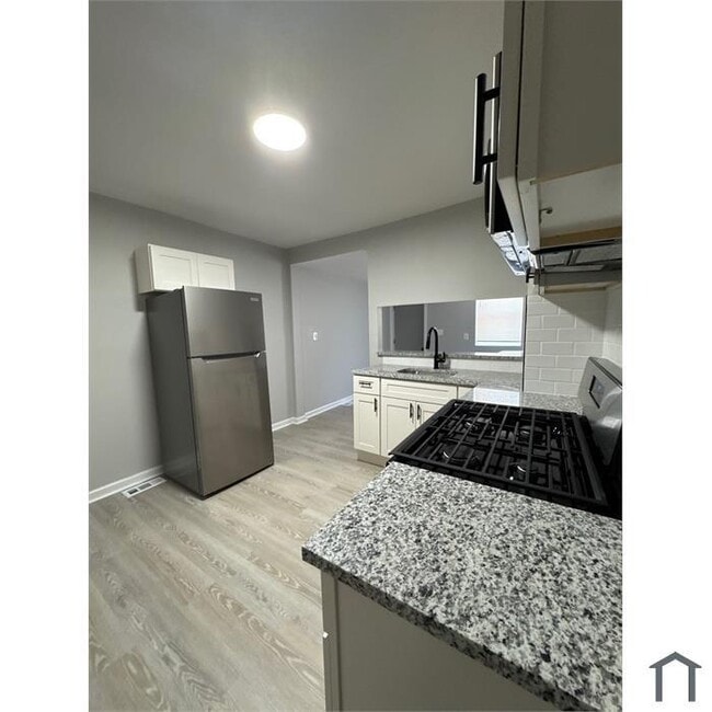 Photo - 2 Bedroom Spacious Home