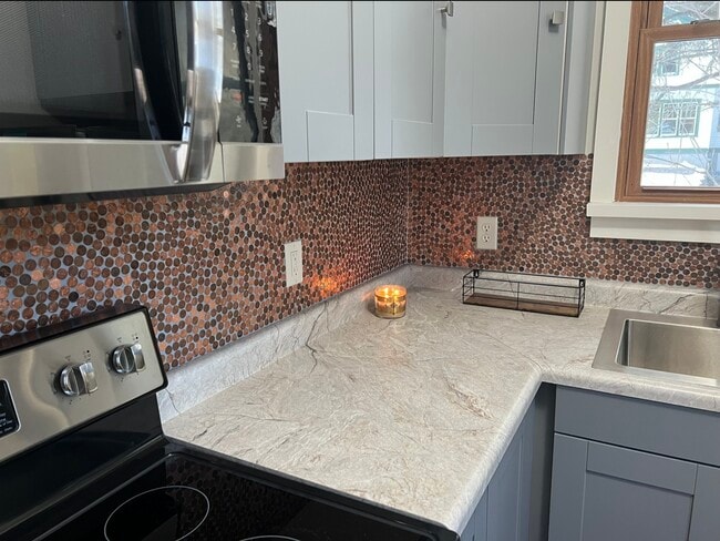 Photo - 541 W Wabasha St