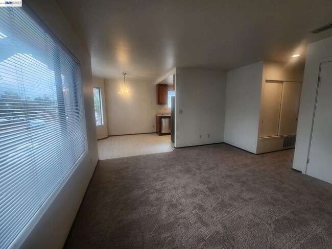 Photo - 198 Peters Ave Unit C