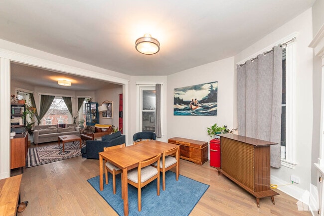 Photo - 1508 N Fairfield Ave Unit 3